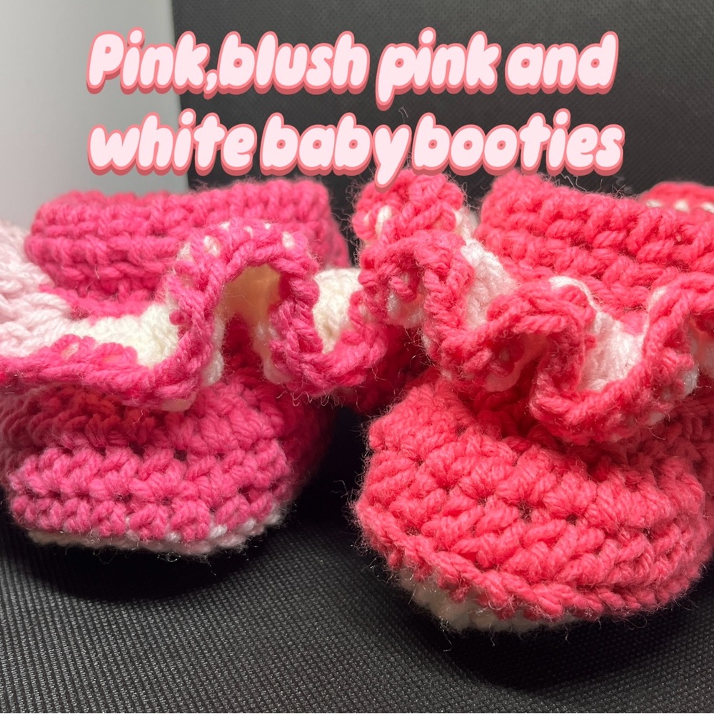 0-6 months Pink ,White & blush pink baby booties with ruffles |Crochet